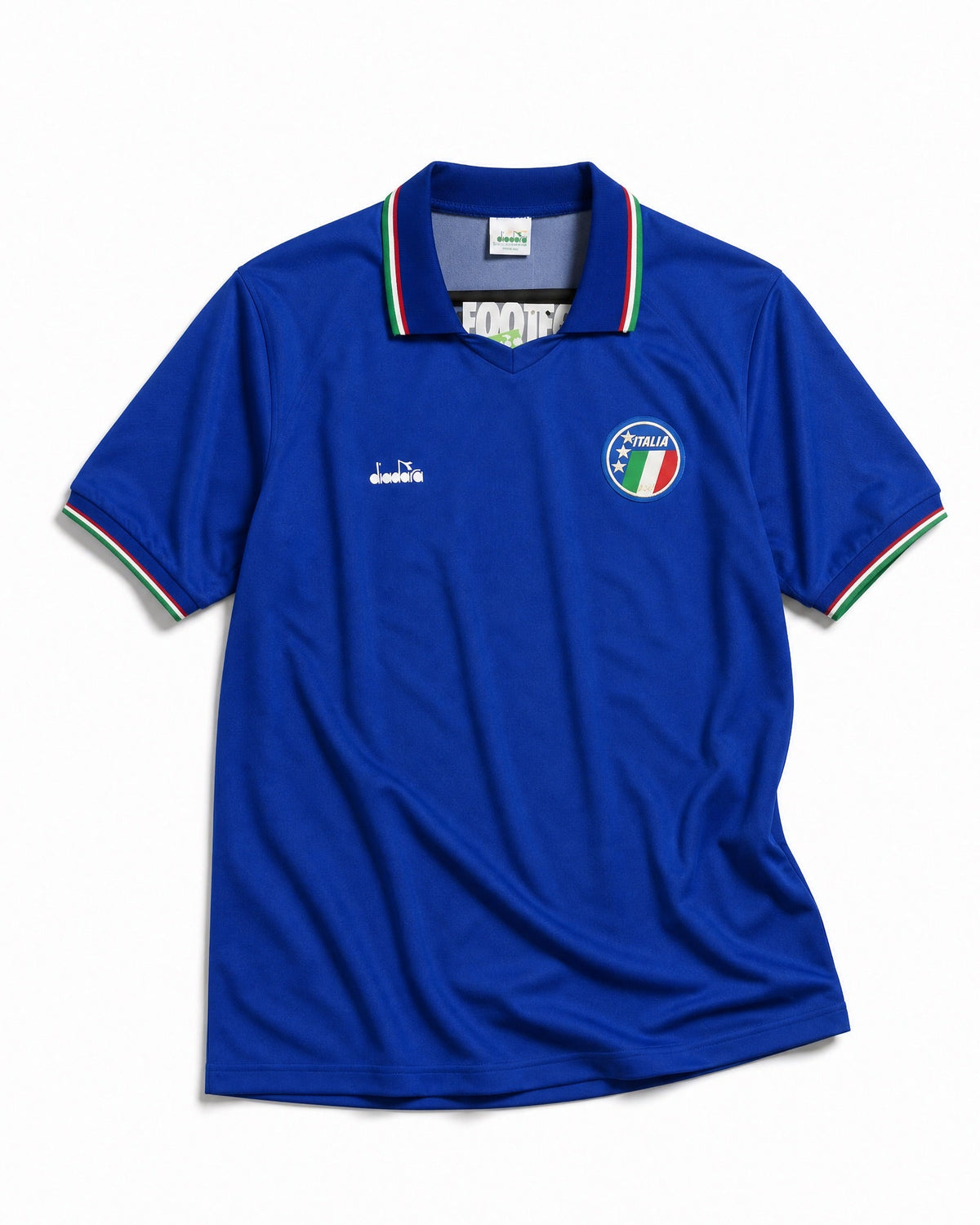 Roberto Baggio esulta dopo il gol leggendario a Italia '90 con la maglia azzurra.