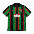 Aston Villa maglia away 1993/95 con strisce verdi nere e rosse
