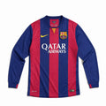 Maglia Barcellona 2014/15 maniche lunghe fronte con strisce rosso blu e sponsor Qatar Airways
