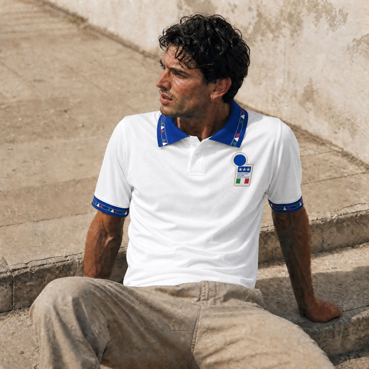 Roberto Baggio in campo con la maglia bianca dell'Italia a USA '94.