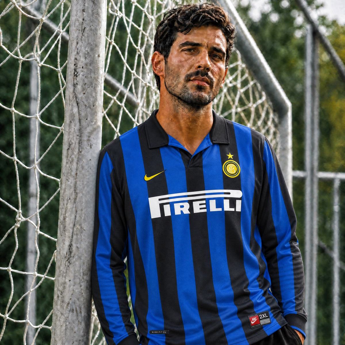 Roberto Baggio esulta con la maglia dell'Inter durante la stagione 1998/99.
