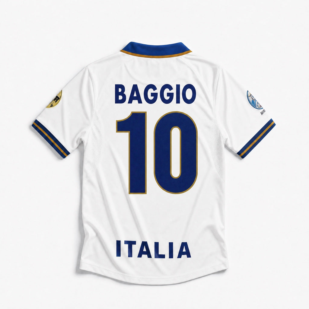 Fronte maglia away Italia 1996 con stemma FIGC e colletto azzurro/oro.