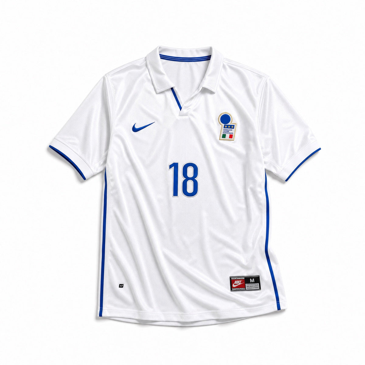 Roberto Baggio esulta con la maglia bianca della Nazionale a Francia '98.