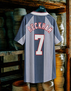 Maglia Beckham Inghilterra 1996 Away vista posteriore con nome e numero 7