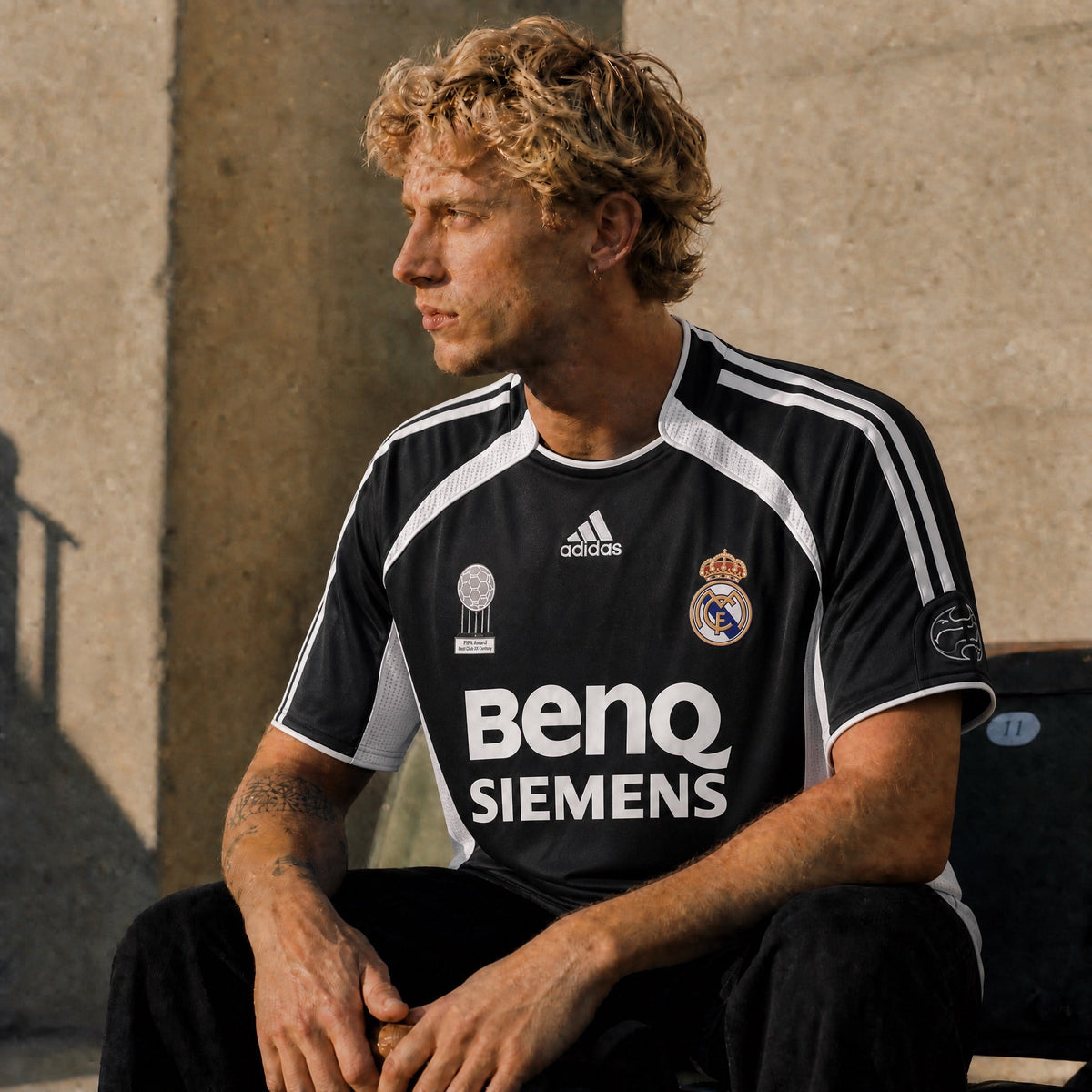 Maglia vintage Chicharito Real Madrid 2006/07 con personalizzazione 14
