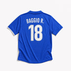 Retro maglia azzurra Italia 1998 Baggio numero 18 bianco con font ufficiale.