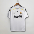 Maglia Real Madrid 2009/10 home bianca vista frontale con sponsor Bwin