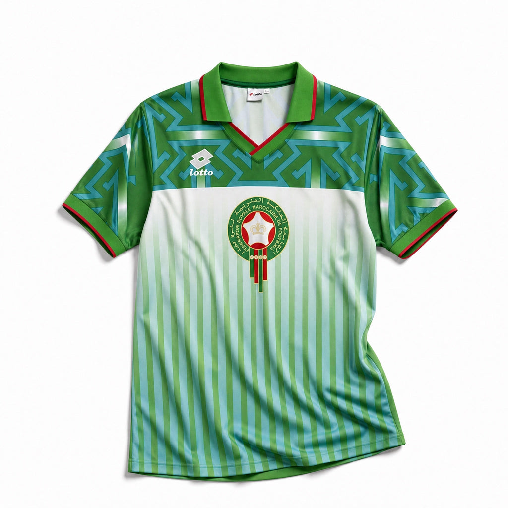 Maglia Away Marocco 1994 World Cup bianca e verde vista frontale con motivo geometrico.