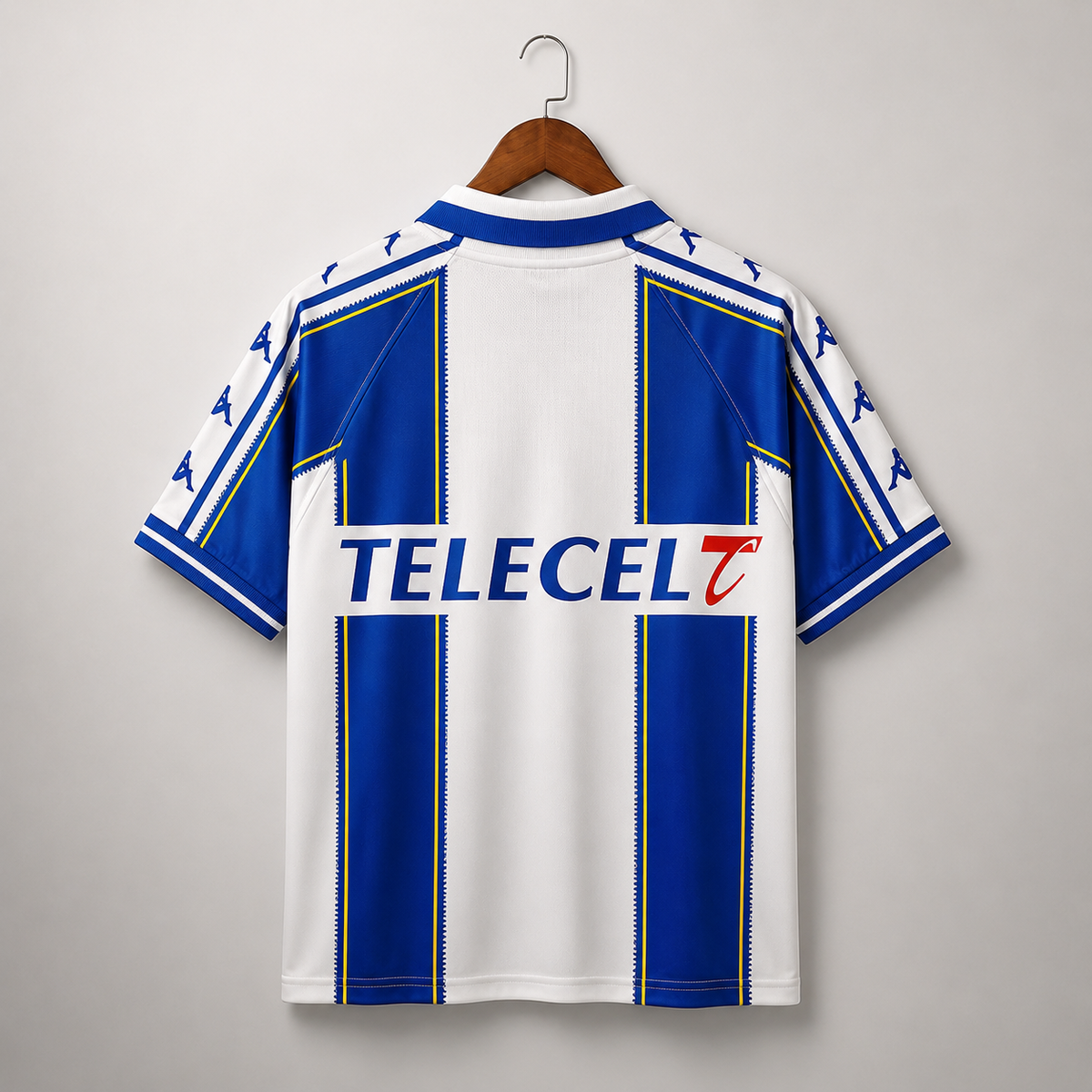 Dettaglio colletto Porto maglia home vintage blu bianca