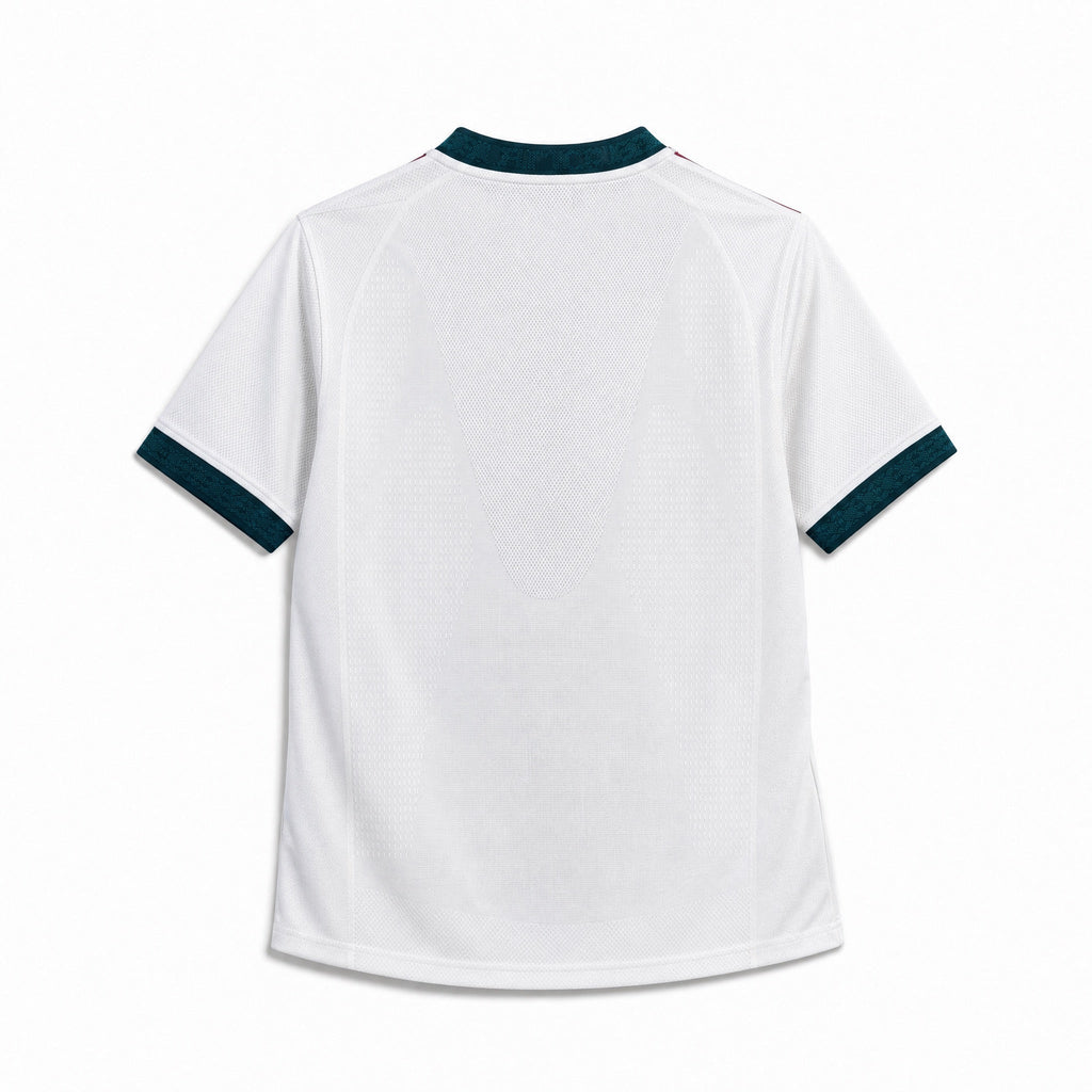 Maglia Real Madrid 2026/27 home vista posteriore dettaglio tessuto