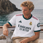 Dettaglio manica maglia home Real Madrid 2026/27