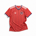Maglia Scozia Away 2026 World Cup vista frontale design scuro pattern scozzese moderno