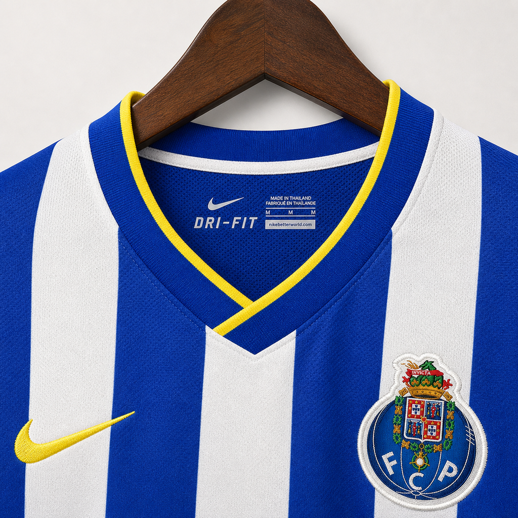 Dettaglio stemma Porto maglia vintage stagione 2013/14